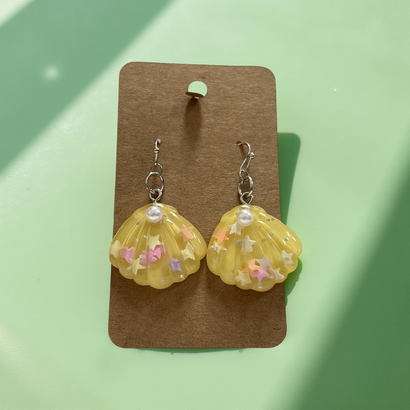 Feeling Clammy Earrings