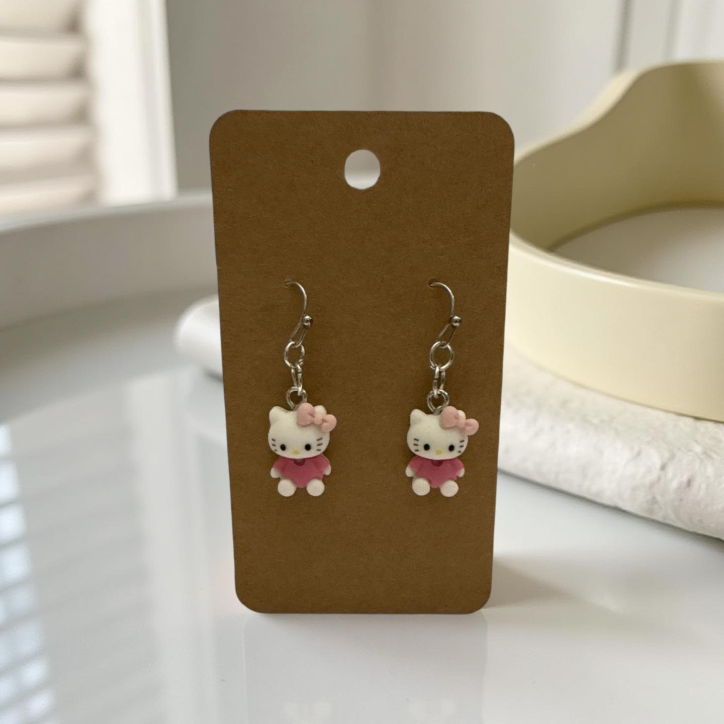 HK small Kitty Earrings