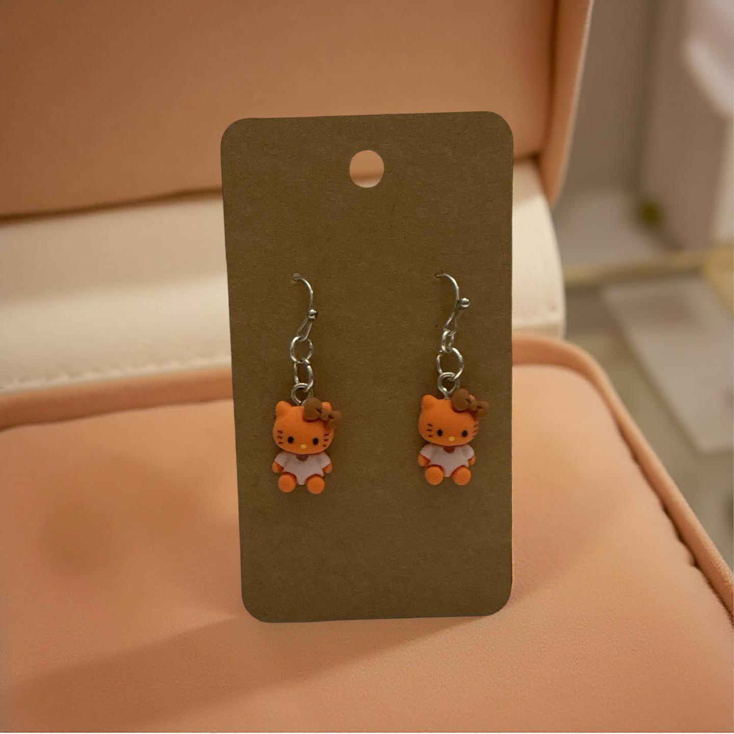 HK small Kitty Earrings