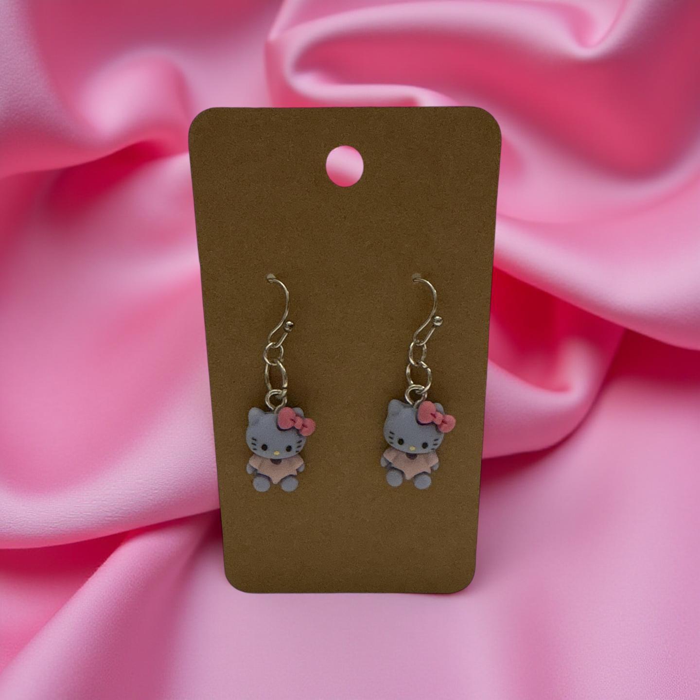 HK small Kitty Earrings